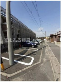 【駐車場】