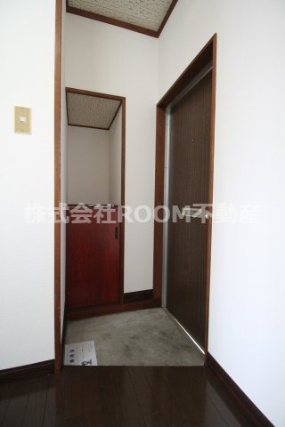 コーポホープの玄関