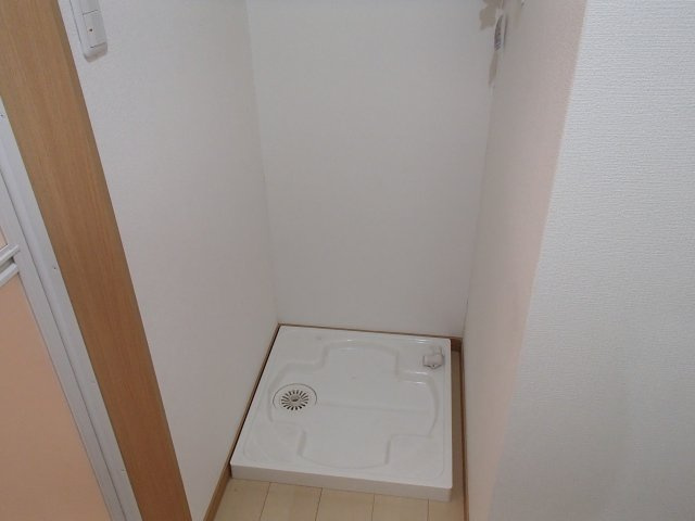 【設備】 | デネブ | 室内洗濯パン