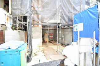 【前面道路含む現地写真】 | 建物107.37㎡の大型4LDK企画です。