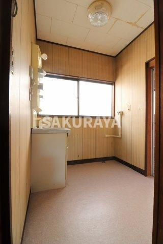 鵤木町貸家SUの洗面所