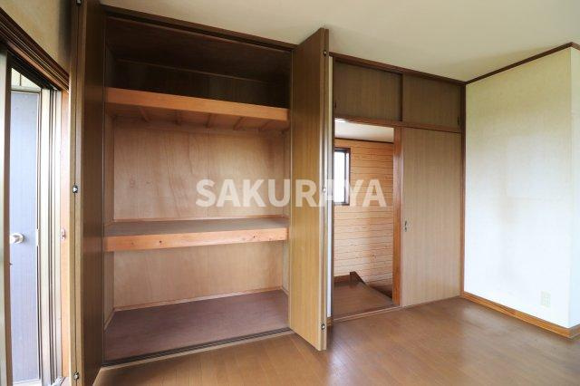 鵤木町貸家SUの収納