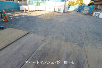 【駐車場】