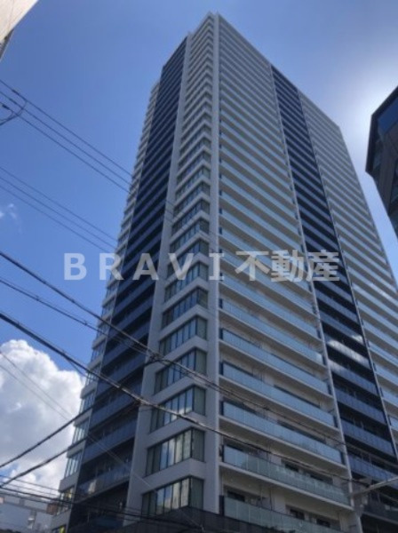 ローレルタワー御堂筋本町　BRAVI不動産の外観|【ローレルタワー御堂筋本町】３０階建てです