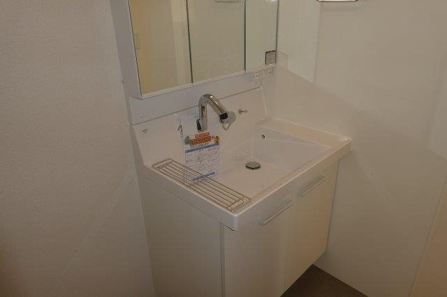 ＨＵＩＴの独立洗面台|シャンプードレッサー