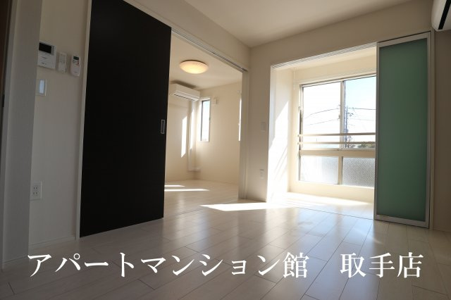 エンプレスⅥの居間・リビング