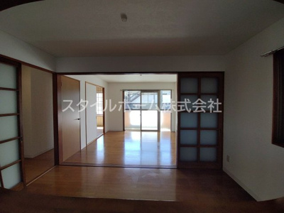 【居間・リビング】 | グランドハイツ百北