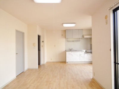 【居間・リビング】 | メゾンエスピア草江