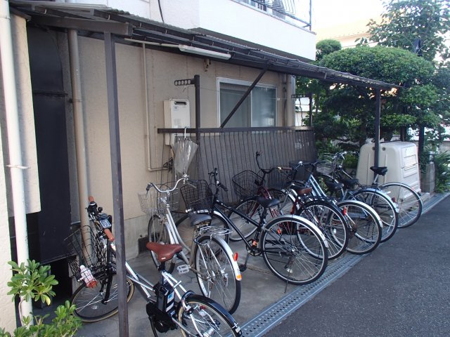 【その他共用部分】 | リバティーベル | 自転車置場