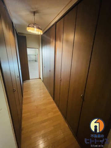 八女インター倉庫の収納|2階にクローゼットがあります