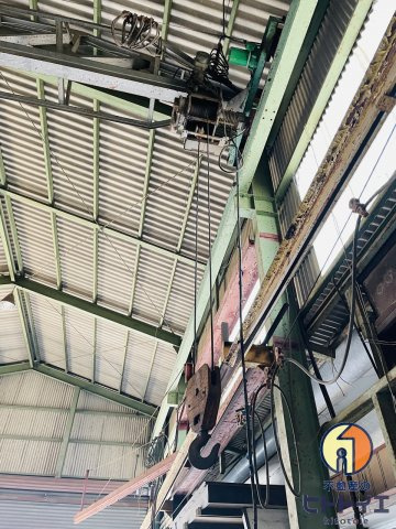 八女インター倉庫の内装