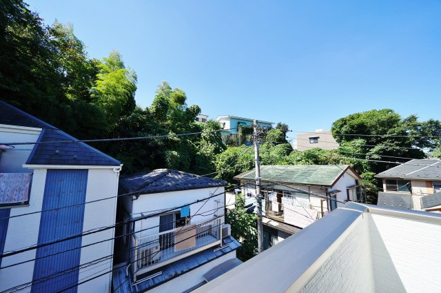 ＬＤＫ１９．３帖の３ＳＬＤＫ。保土ケ谷区瀬戸ケ谷町　新築戸建ての展望|緑豊かな環境です。