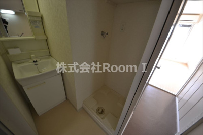 【設備】 | mosaique | 室内洗濯機置き場です