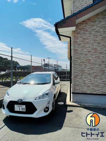 ペアハウスの駐車場