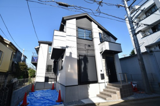 【外観】 | 閑静な住宅街で落ち着いた雰囲気です。お客様のご都合でいつでもご内覧可能で御座います。