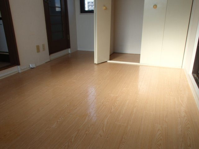【洋室】 | デポメゾン109 | 個人の部屋や寝室として使える洋室です