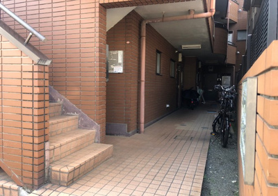 【エントランス】 | パレ・ドール町田上鶴間 | 居住者との距離が縮まる住まいの顔ですね。
