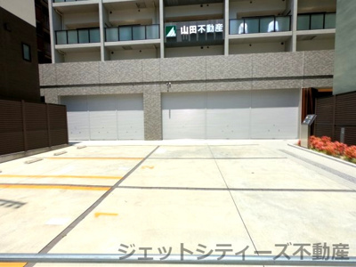 【エントランス】 | Bonコンド梅田中崎町