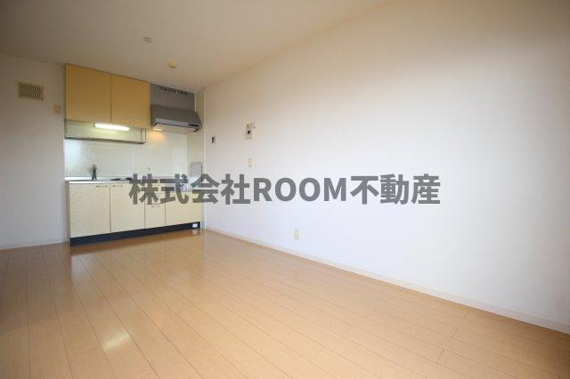 Fine View・K の居間・リビング|こちらの居間で趣味の時間をお楽しみください