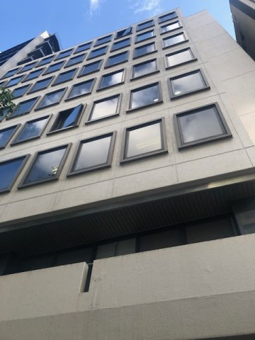 KSビルの外観