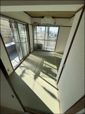 熊内マンションの居間・リビング