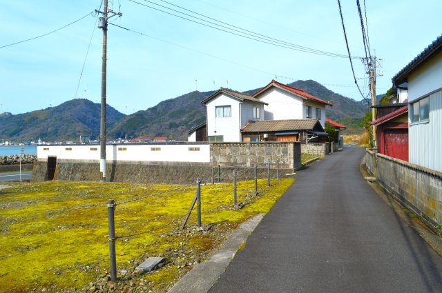 奥宇賀町　売土地の周辺|前面道路幅約3.4m。