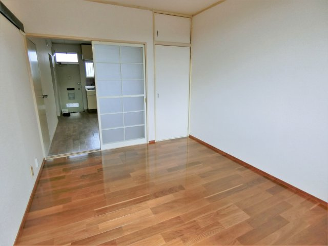 Tレジデンスシーの洋室