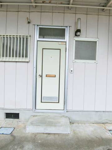 Tレジデンスシーの玄関