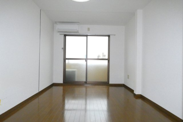 【寝室】 | ビルシャナ長居