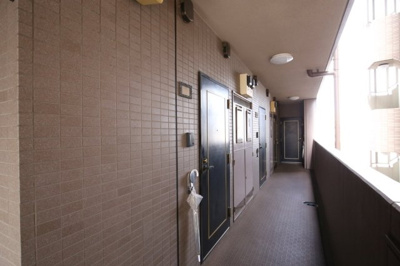 【その他共用部分】 | ガーラ笹塚駅前 | 共用廊下