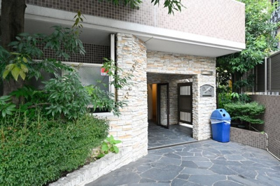 【エントランス】 | プレール・ドゥーク西新宿Ⅱ