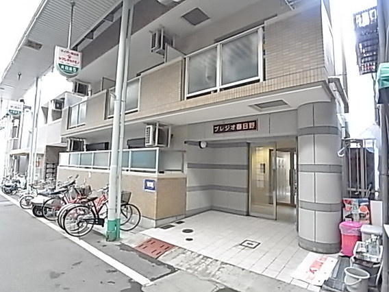 プレジオ春日野の外観
