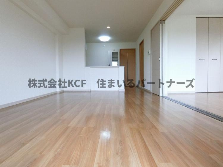 レジデンス・グリンダの居間・リビング|ゆったり過ごせる居間です