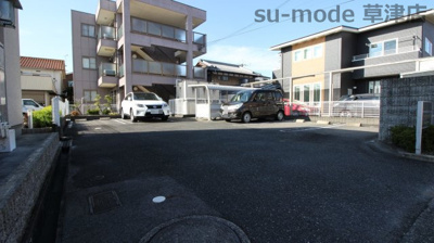 【駐車場】 | グランドアモーレ