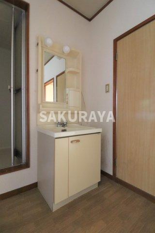 永倉コーポ3号棟の独立洗面台