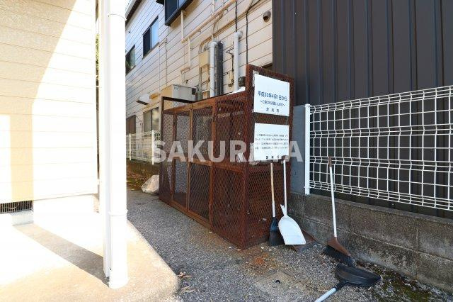 永倉コーポ3号棟の設備|ゴミステーション