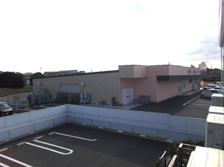 【展望】 | 隣はドラックストア クスリのアオキ