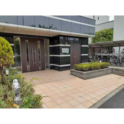 【エントランス】 | リーフグリーン