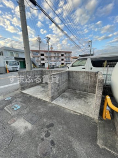 【駐車場】