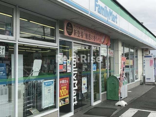 ロイヤル木の家 Ⅱ番館|ファミリーマート 一宮今伊勢駅前店 0.7km