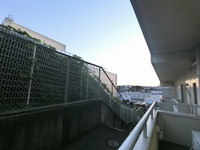 【展望】 | クリオ上大岡Ⅱ弐番館 | ３階部分からの眺望です。