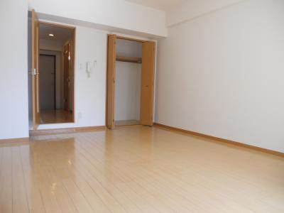 ビレイユ真英富小路高辻の子供部屋|洋室