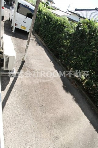 ラ・フォンテーヌの駐車場|駐車場があるので、車を買う予定の方も安心です