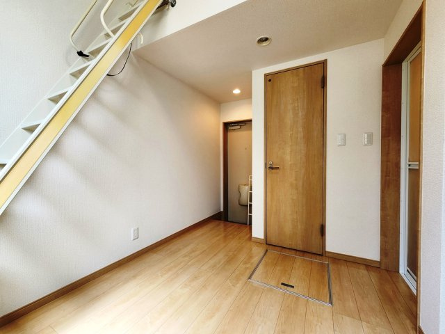 【寝室】 | 洋室