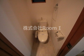 【トイレ】 | レジェンドール堺筋本町 | コンパクトで使いやすいトイレです