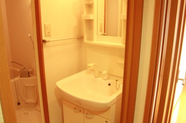 サンライズプラムⅧの独立洗面台