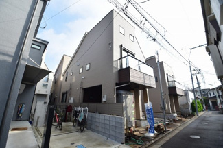 【外観】 | 現地見学や資料請求などお気軽にお問合わせ下さい。
周辺環境とあわせて現地ご案内致します。