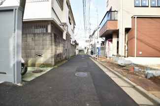 【前面道路含む現地写真】 | 現地見学や資料請求などお気軽にお問合わせ下さい。
周辺環境とあわせて現地ご案内致します。