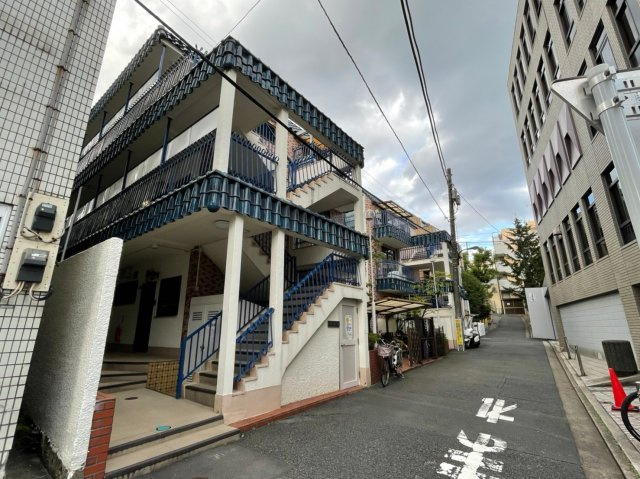 シャンブル市ヶ谷の外観|シャンブル市ヶ谷