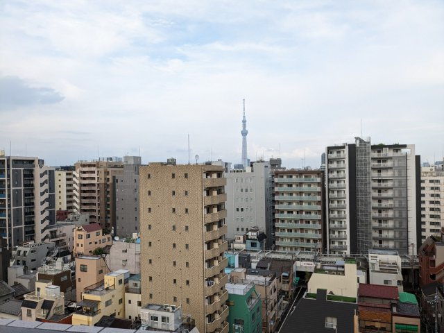 ディームス上野御徒町の設備|上層階のから共用部からの眺望です